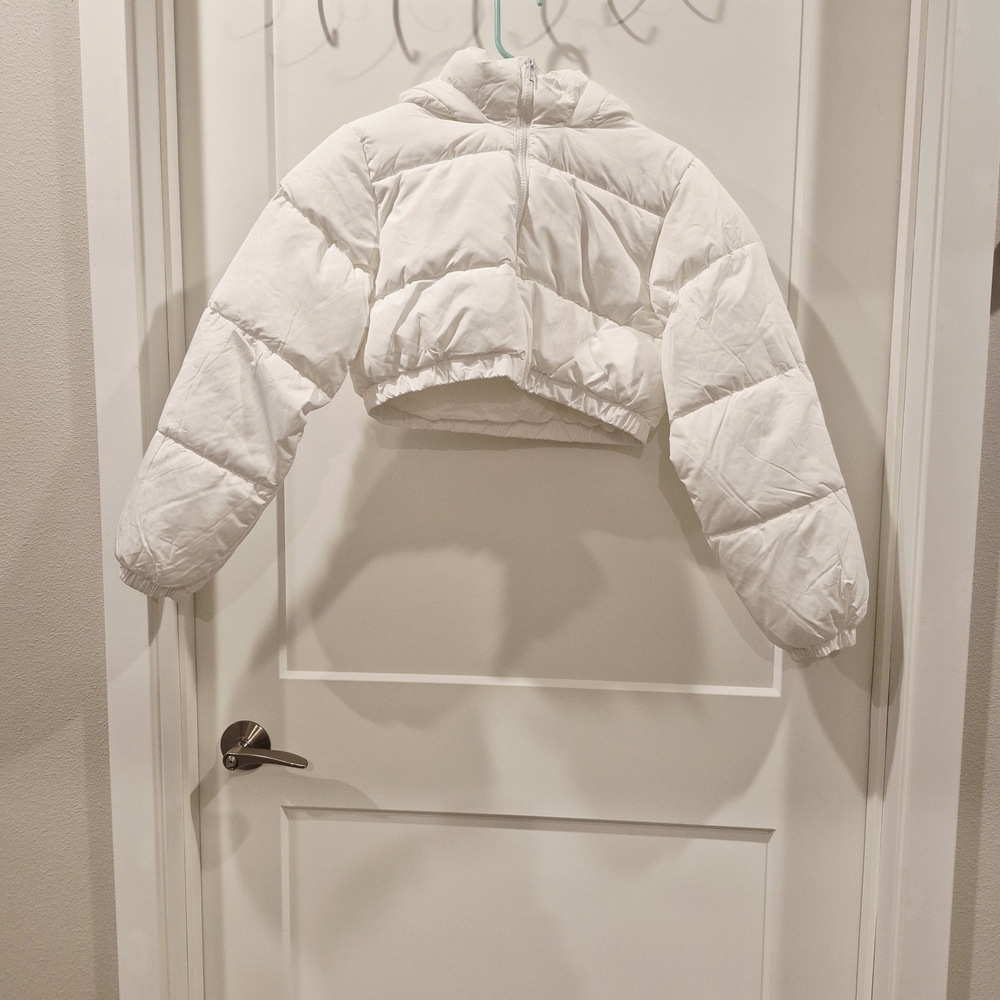 Forever 21 White Cropped Puffer Jacket